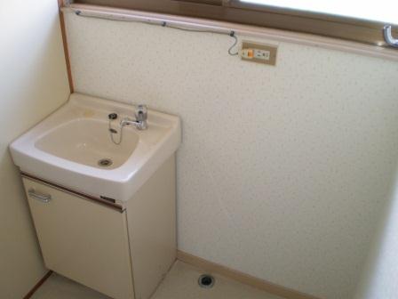 家持2階建て貸家   A棟